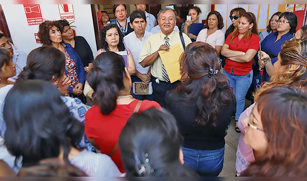 47 mil maestros del Sur quieren ingresar a Carrera Pública Magisterial 47 mil maestros del Sur quieren ingresar a Carrera Pública Magisterial