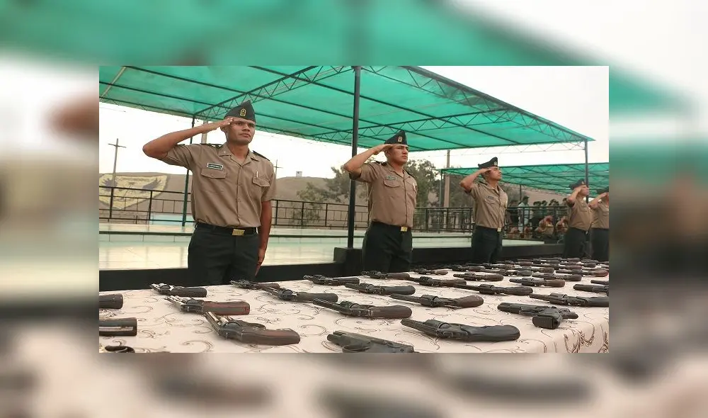 Sucamec donó mil armas a la escuela de suboficiales de la PNP de Puente Piedra Sucamec donó mil armas a la escuela de suboficiales de la PNP de Puente Piedra