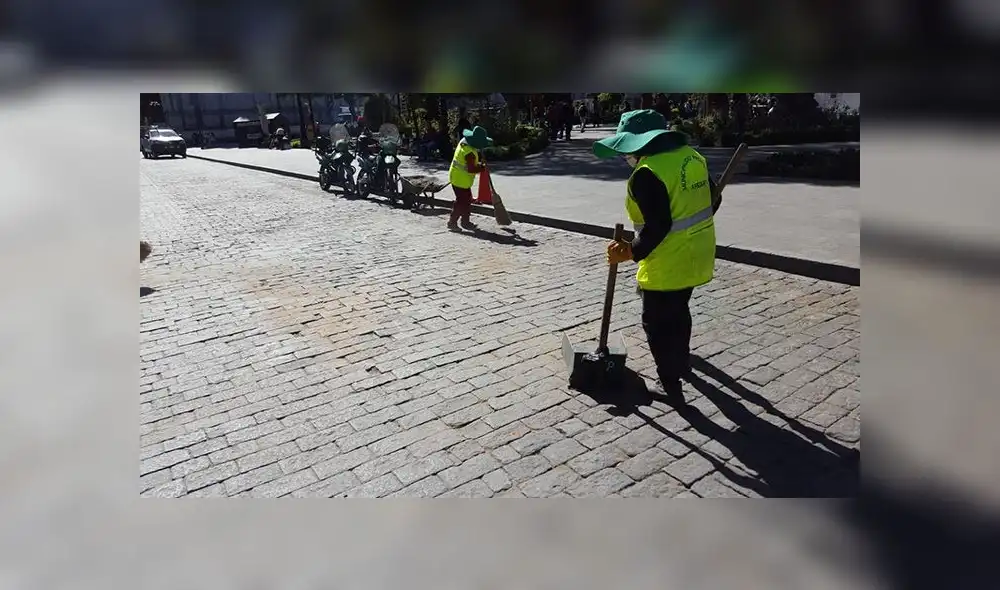 130 toneladas de basura cubrieron el Centro Histórico de Arequipa en Nochebuena  