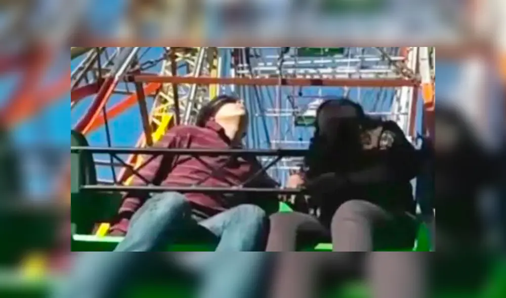 Pareja cae desde lo alto de la rueda de la fortuna al desprenderse asiento [VIDEO]