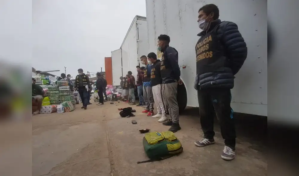 Lurin: Encuentran camión robado con productos sanitarios / Creditos: Grace Mora /URPI-GLR Lurin: Encuentran camión robado con productos sanitarios / Creditos: Grace Mora /URPI-GLR