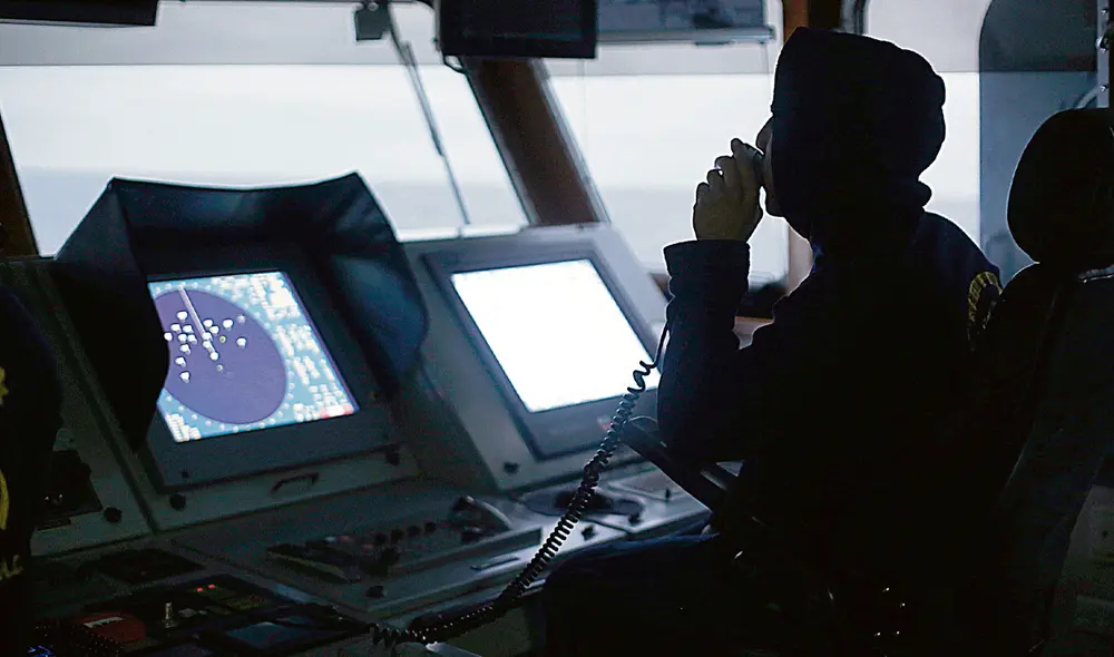 marina de guerra barco peruano