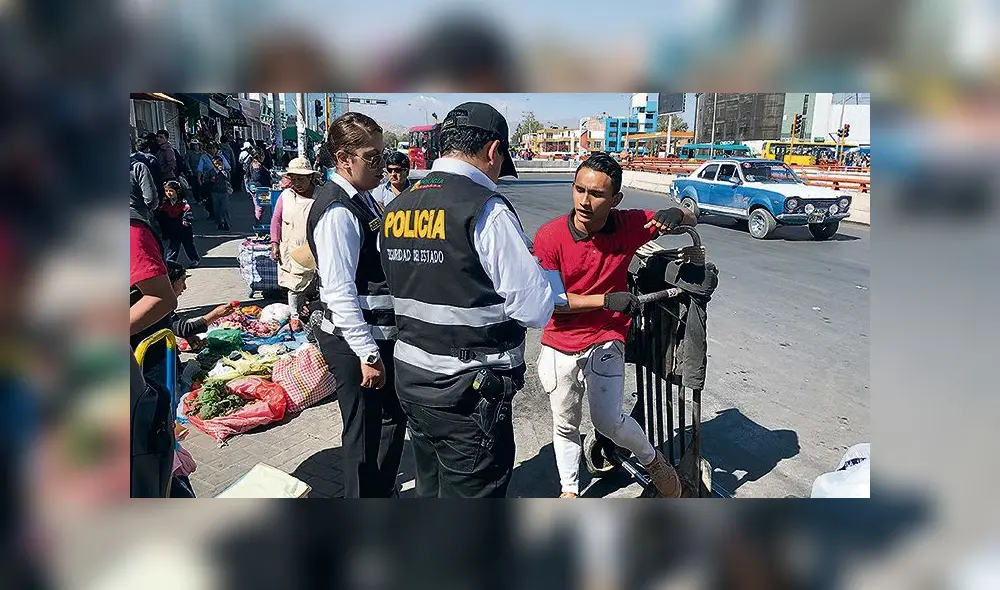 En Arequipa intervienen a venezolanos indocumentados 