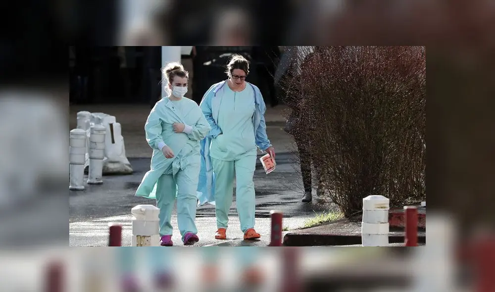 Piden reducir los saludos con besos para evitar la propagación del COVID-19