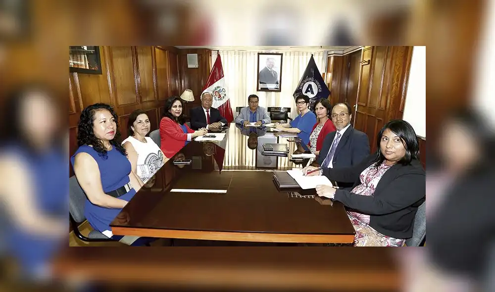 Evalúan democracia interna e inmunidad en reformas políticas