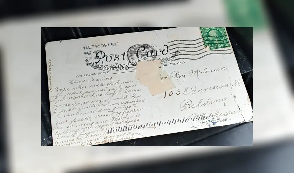 La mujer publicó las imágenes de las curiosas postales en un grupo de Facebook. Foto: Brittany Keech