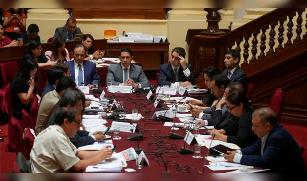 Cinco proyectos de control de fusiones y adquisiciones Cinco proyectos de control de fusiones y adquisiciones