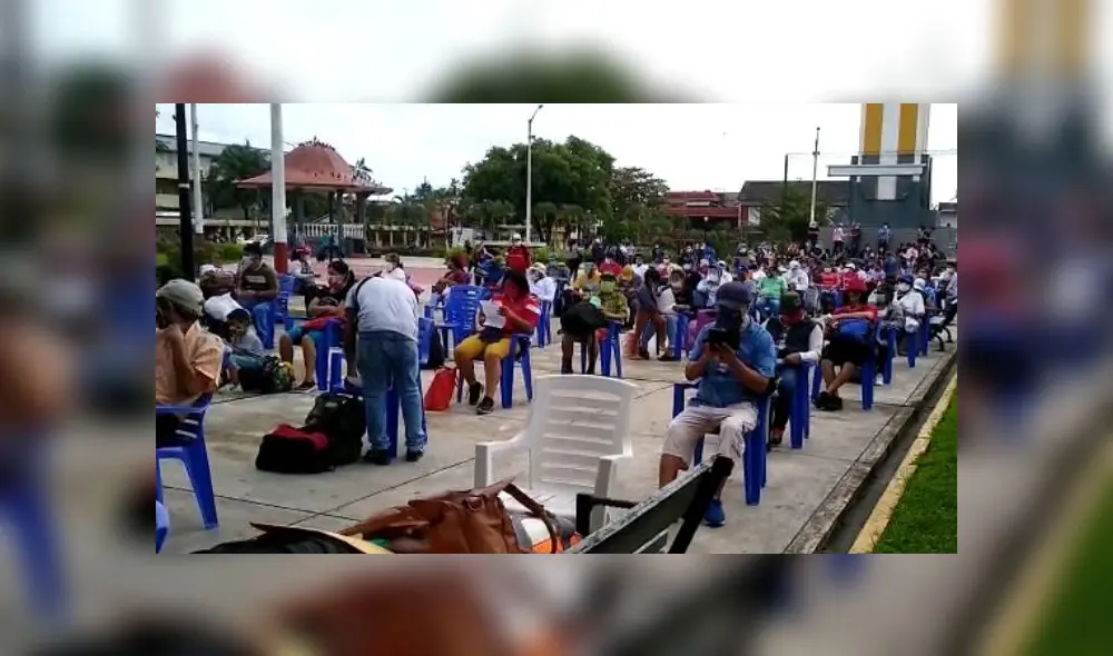 Los ciudadanos y ciudadanas aguardan su turno para pasar por las pruebas de descarte. Foto: Captura de Pantalla. Los ciudadanos y ciudadanas aguardan su turno para pasar por las pruebas de descarte. Foto: Captura de Pantalla.
