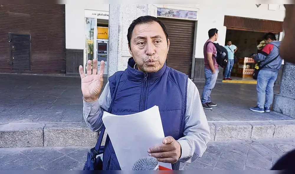 Docentes de Arequipa piden pagar deuda social con tierras de Majes II Docentes de Arequipa piden pagar deuda social con tierras de Majes II