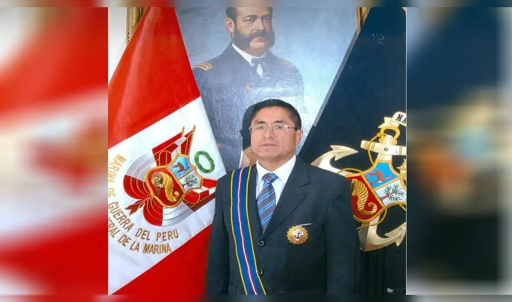 Mindef ordena a la Marina de Guerra retirar condecoración a César Hinostroza Mindef ordena a la Marina de Guerra retirar condecoración a César Hinostroza