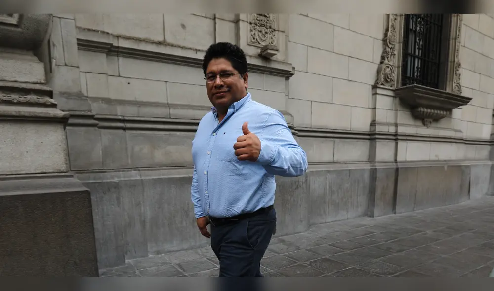 "Somos Perú va a plantear dar por finalizada la exoneración tributaria que han tenido las universidades privadas", señaló Espinoza. Foto: La República. "Somos Perú va a plantear dar por finalizada la exoneración tributaria que han tenido las universidades privadas", señaló Espinoza. Foto: La República.