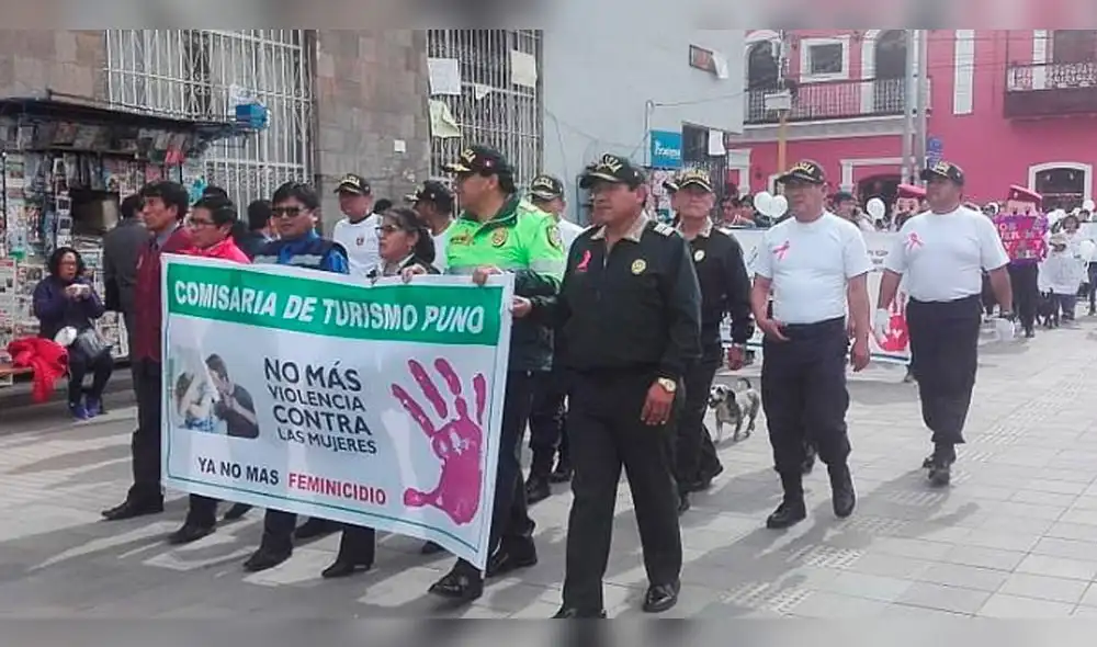 Personal de la Policía en Puno está promoviendo marchas de sensibilización.
