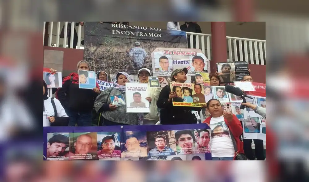 Familias mexicanas se unen a brigadas de búsqueda y rescate para encontrar a sus familiares.