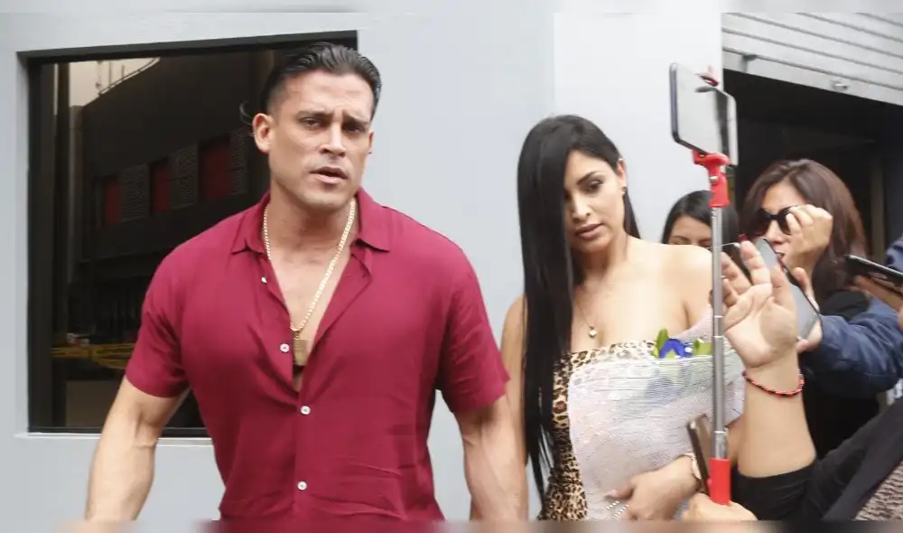 Christian Domínguez y Pamela Franco no dejan de demostrar su amor