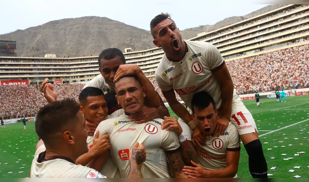 Universitario presenta nuevo sponsor que irá en la espalda de su camiseta. Foto: AFP