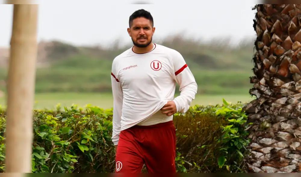 Juan Vargas sorprendió en los entrenamientos de Universitario con radical cambio de look [FOTO]