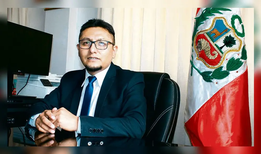 Nuevo director Arturo Ferro. Nuevo director Arturo Ferro.