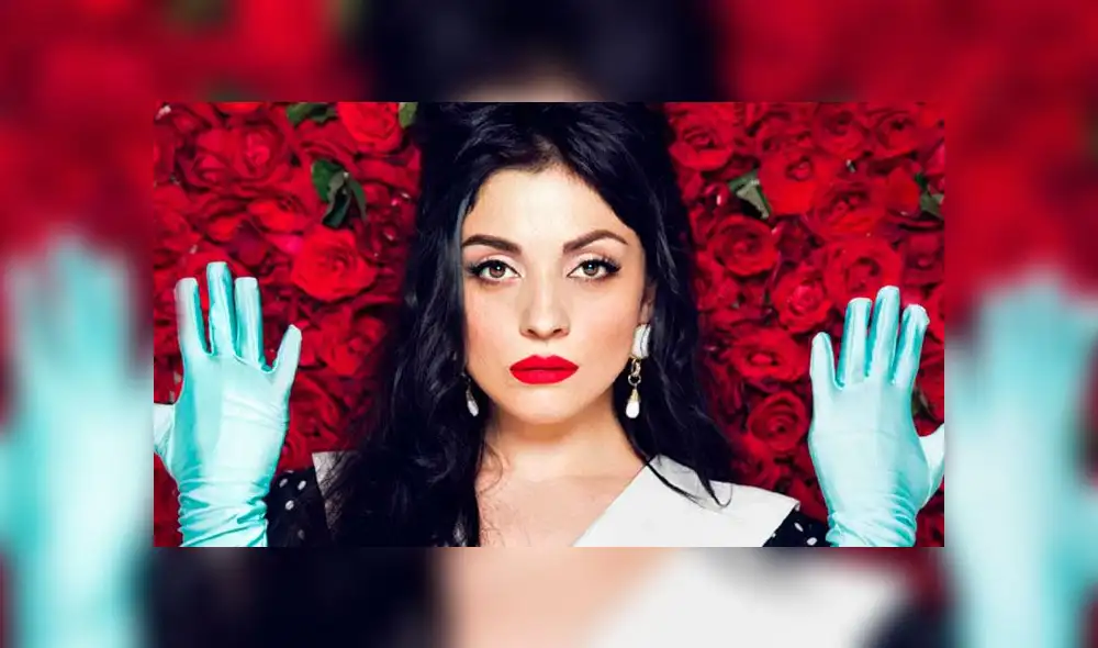 Abuchean a Mon Laferte en concierto y piden que entre otro artista [VIDEO]