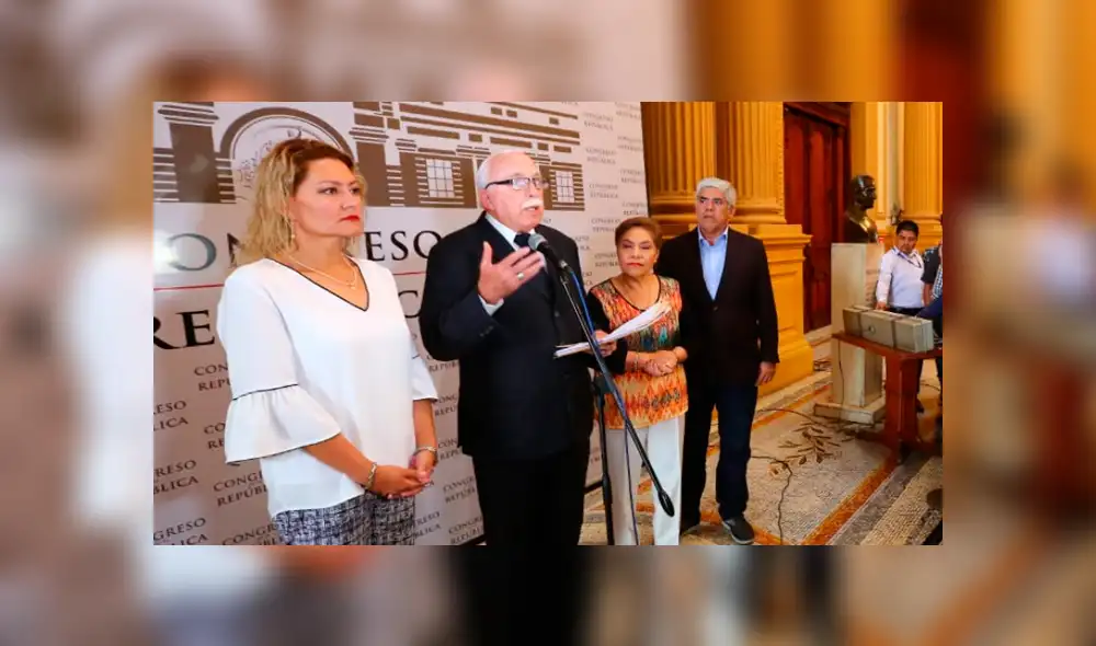 Fuerza Popular muestra preocupación por formación de nuevas bancadas Fuerza Popular muestra preocupación por formación de nuevas bancadas