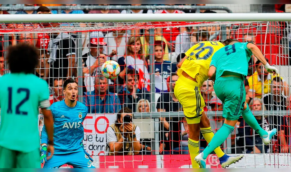 Real Madrid vs. Salzburgo amistoso internacional en el Red Bull Arena de Austria. Real Madrid vs. Salzburgo amistoso internacional en el Red Bull Arena de Austria.
