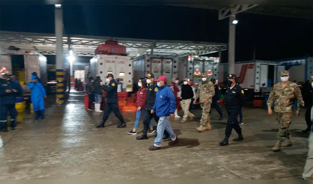 Sesenta efectivos policiales participaron en operativo en terminal pesquero. Sesenta efectivos policiales participaron en operativo en terminal pesquero.