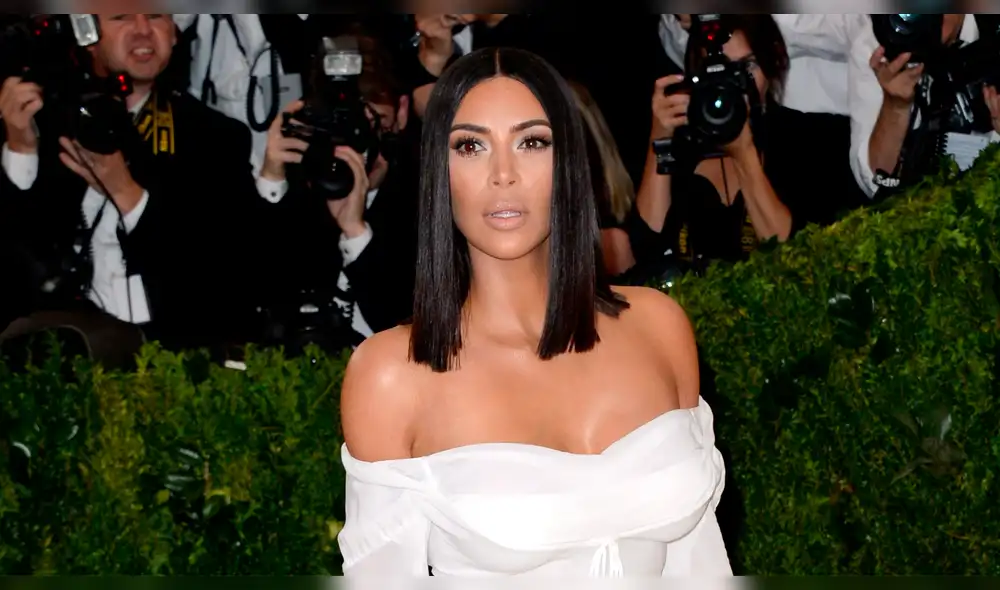 Kim Kardashian se luce en diminuta prenda y recibe humillante insulto [FOTO]
