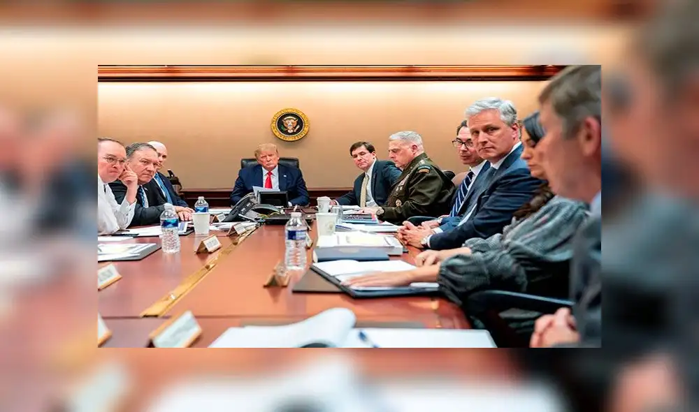 Donald Trump (c) ordenó el asesinato de Qasem Soleimani en Irak. Foto: EFE Donald Trump (c) ordenó el asesinato de Qasem Soleimani en Irak. Foto: EFE