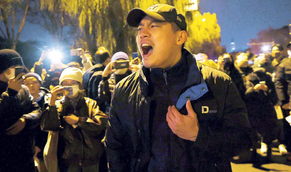 Protestas. Un detonante de las protestas fue ver al resto del mundo sin mascarillas.