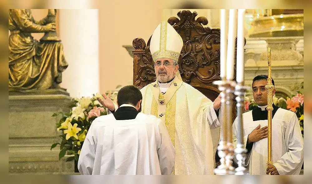 Arzobispo de Arequipa dice que los transexuales atentan contra Dios y la humanidad [VIDEO]