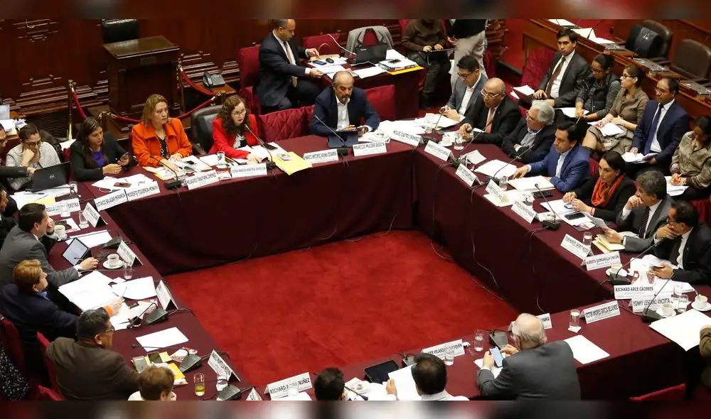Bicameralidad casi lista; falta la reforma de no reelección congresal Bicameralidad casi lista; falta la reforma de no reelección congresal