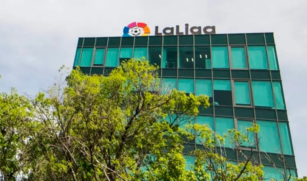 LaLiga comunicó que cinco jugadores, todos ellos asintomáticos y en la etapa final de la enfermedad, dieron positivo por coronavirus. (FOTO: AFP).