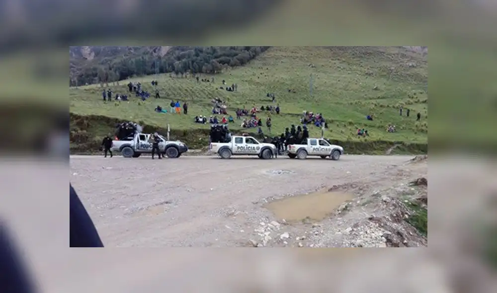 Pasco: policías quedaron heridos tras desbloquear vías tomadas por comuneros Pasco: policías quedaron heridos tras desbloquear vías tomadas por comuneros