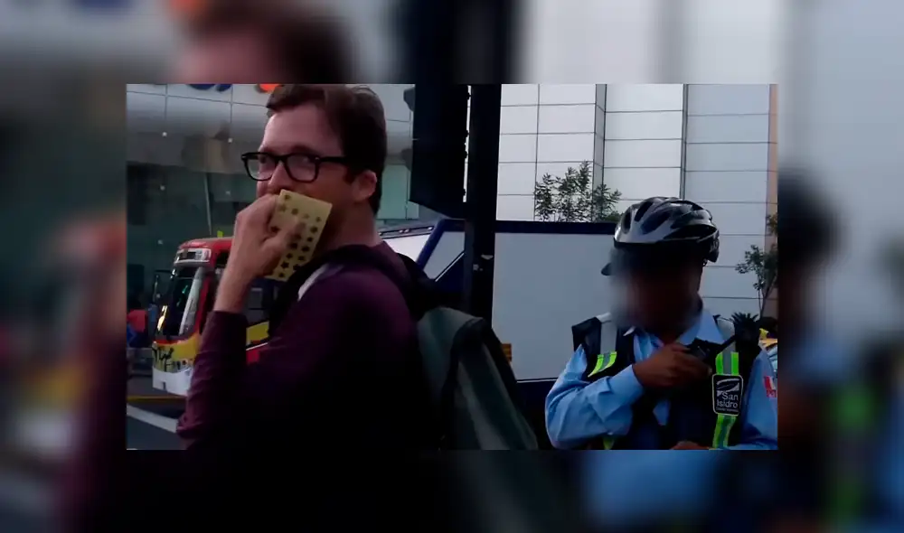 YouTube viral: sereno de San Isidro impide que youtuber peruano coloque 'estrellitas' a transeúntes [VIDEO]