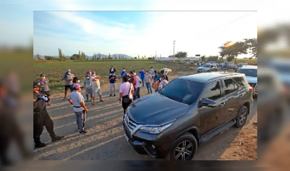 Autoridades intervinieron a un camión que trasladaba pasajeros Autoridades intervinieron a un camión que trasladaba pasajeros