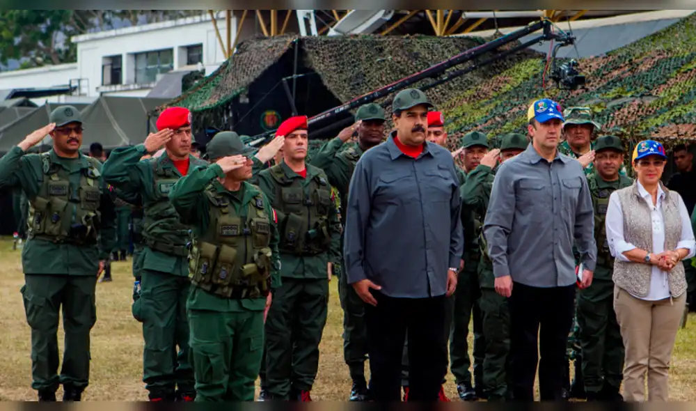 Expulsan a 24 militares de la Fuerza Armada venezolana por "rebelarse" a Maduro Expulsan a 24 militares de la Fuerza Armada venezolana por "rebelarse" a Maduro
