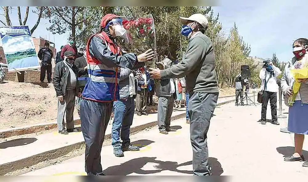 Familias tendrán agua. Familias tendrán agua.