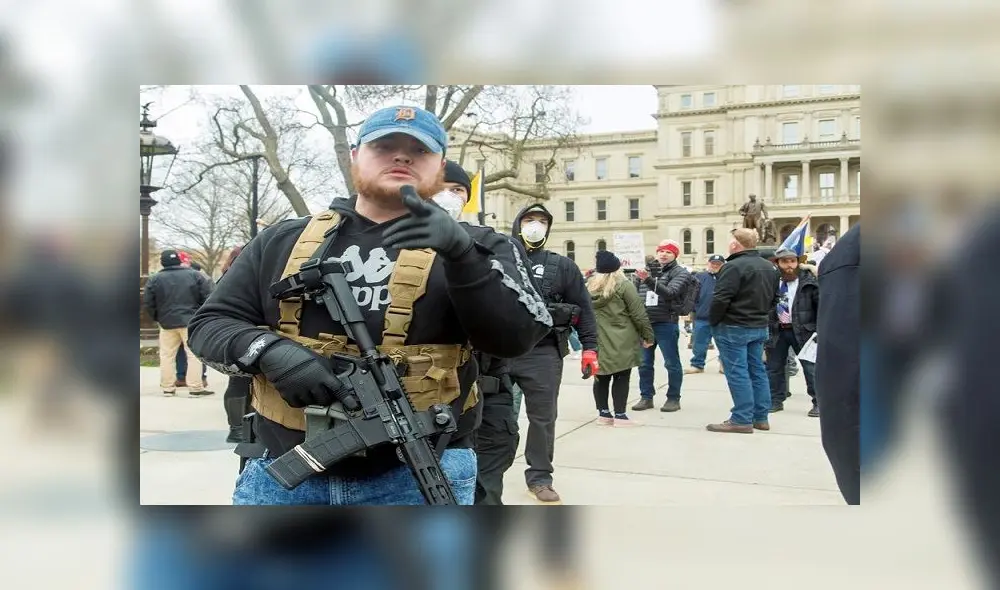 En medio de la pandemia del coronavirus varias personas manifestaron sin mascarillas. Foto: EFE En medio de la pandemia del coronavirus varias personas manifestaron sin mascarillas. Foto: EFE