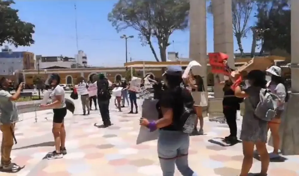 Exigen que se tome en cuenta otros testimonios. Foto: captura de El Poder de la Gente TV Ica - Perú Exigen que se tome en cuenta otros testimonios. Foto: captura de El Poder de la Gente TV Ica - Perú