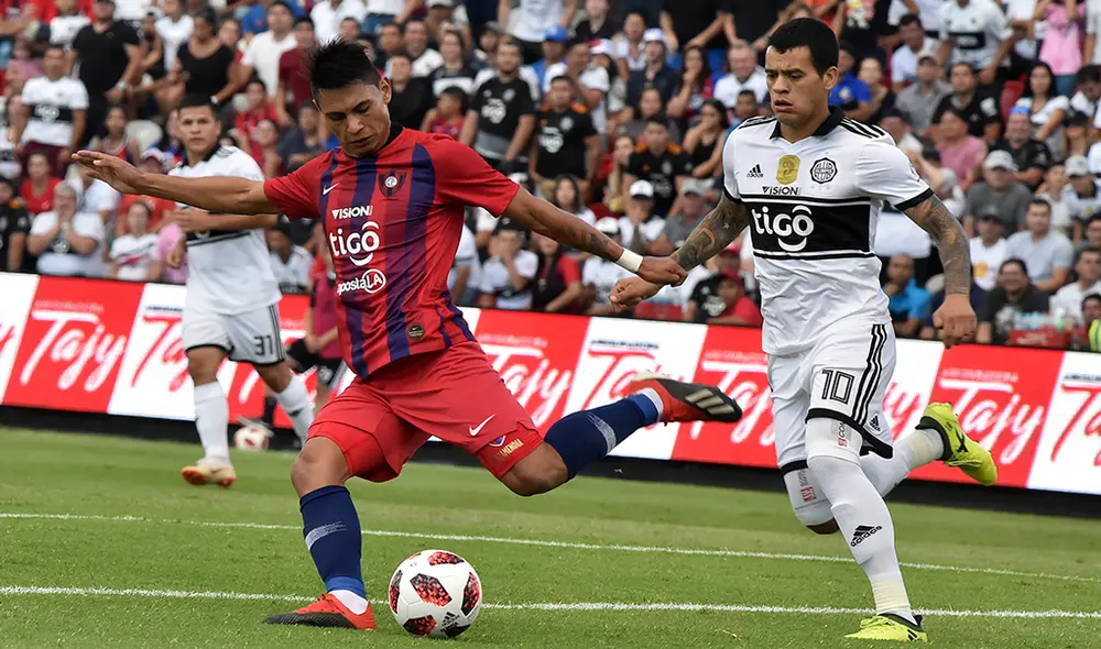 Sigue aquí EN VIVO ONLINE el clásico Olimpia vs. Cerro Porteño por la fecha 17 del Torneo Clausura 2019 de la Primera División de Paraguay. | Foto: AFP Sigue aquí EN VIVO ONLINE el clásico Olimpia vs. Cerro Porteño por la fecha 17 del Torneo Clausura 2019 de la Primera División de Paraguay. | Foto: AFP