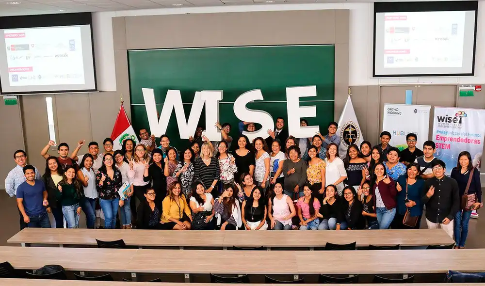 Según el estudio de la Unesco, solo el 35% de los estudiantes matriculados en carreras relacionadas a estas áreas STEM en el mundo son mujeres. Foto: Wise