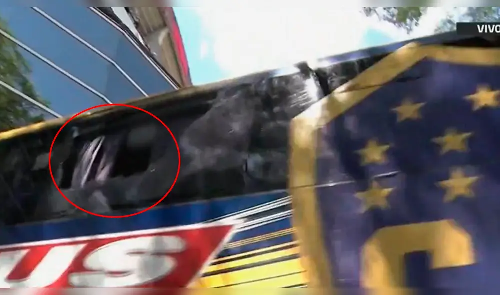 Final Copa Libertadores 2018: hinchada de River aventó piedras y gas pimienta al bus de Boca [VIDEO]