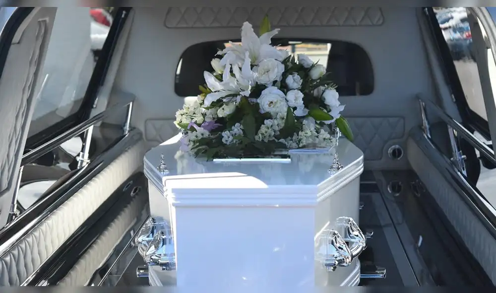 Dos hombre fueron arrestados cuando intentaban comercializar 80 kilogramos de marihuana en un ataúd. Foto: Referencial Dos hombre fueron arrestados cuando intentaban comercializar 80 kilogramos de marihuana en un ataúd. Foto: Referencial