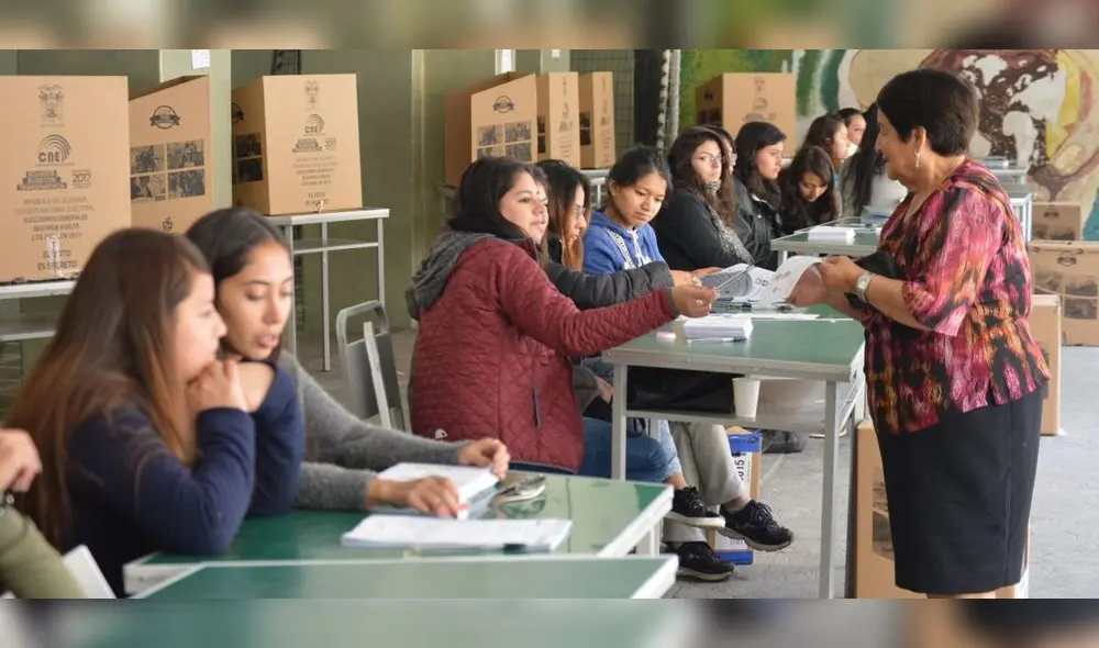 Ecuador inicia una inusual campaña electoral por la pandemia del coronavirus Ecuador inicia una inusual campaña electoral por la pandemia del coronavirus