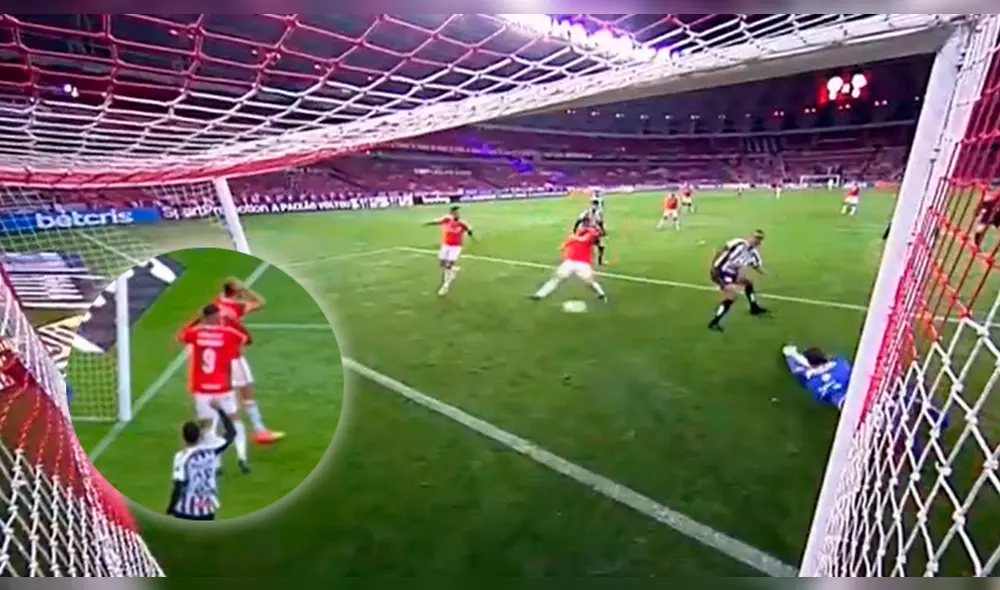 Paolo Guerrero, a un metro y debajo del arco, se perdió un gol increíble con el Internacional. Captura Premiere Paolo Guerrero, a un metro y debajo del arco, se perdió un gol increíble con el Internacional. Captura Premiere