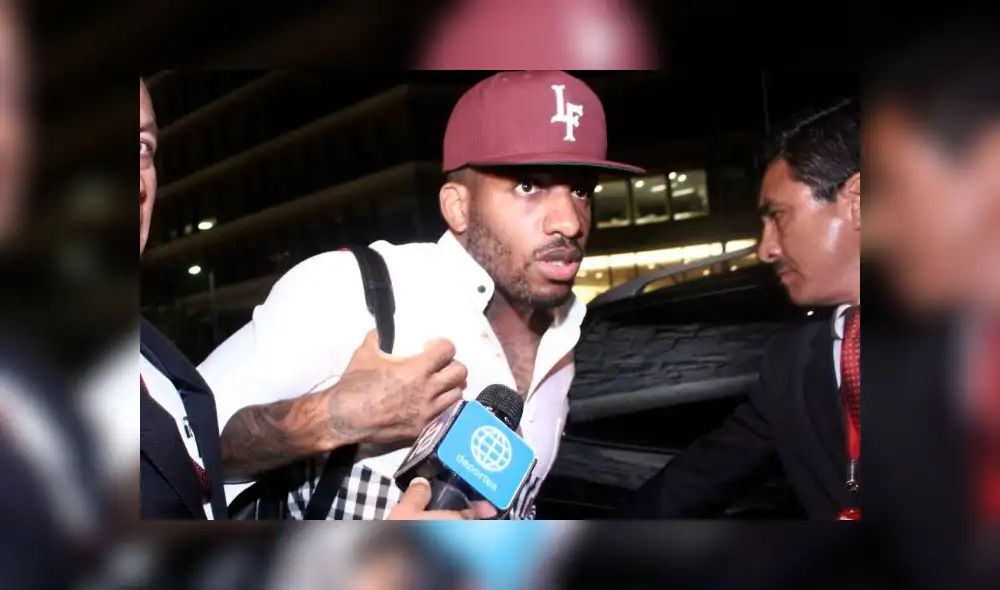 Jefferson Farfán: “Primero debemos concentrarnos en Paolo Guerrero, lo demás es secundario"