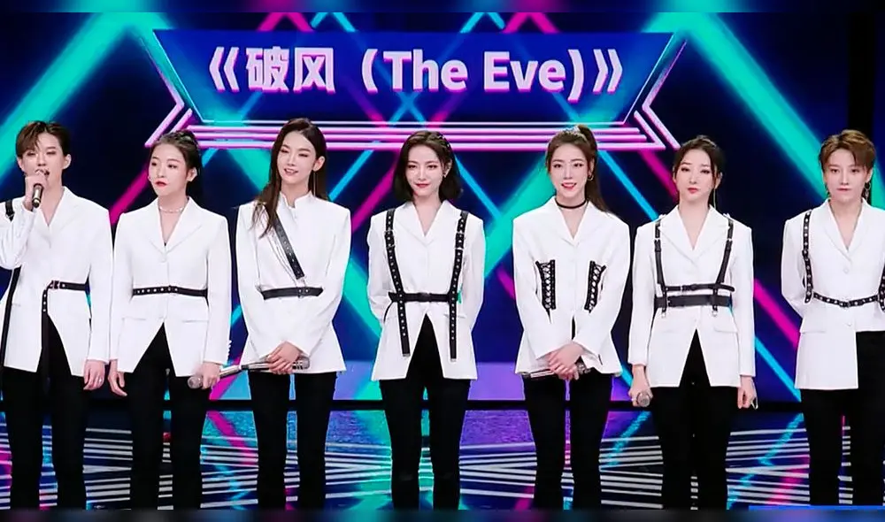 Siete trainees conforman el equipo que puso en escena uno de los temas más populares del grupo de K-pop.