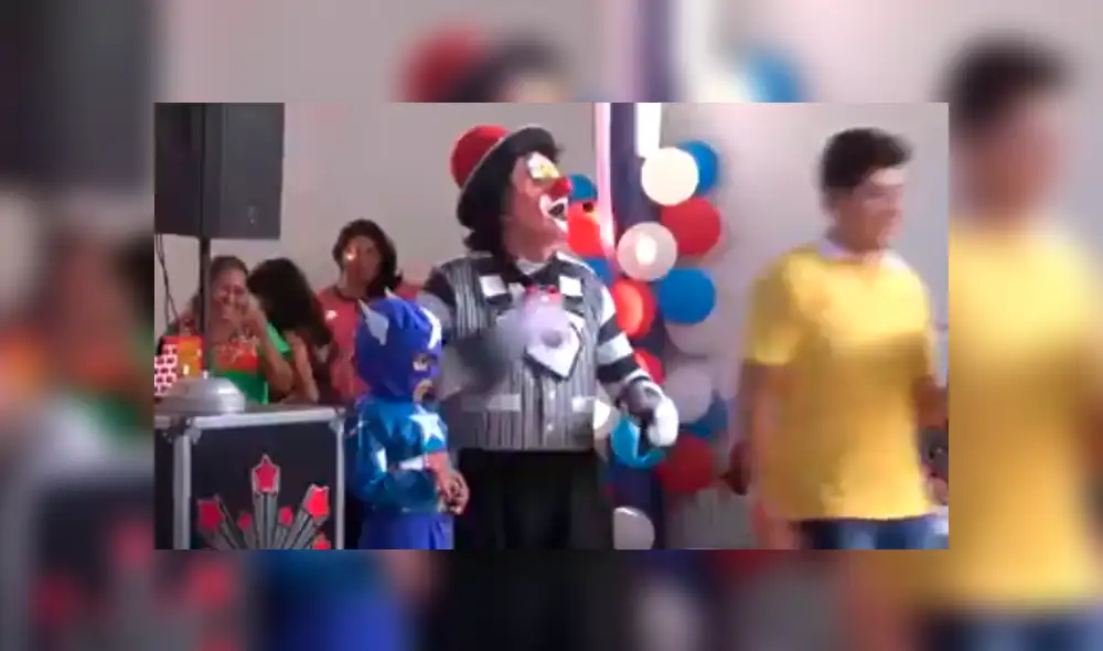 Facebook viral: niño 'trolea' a payaso que animaba su fiesta de cumpleaños [VIDEO]