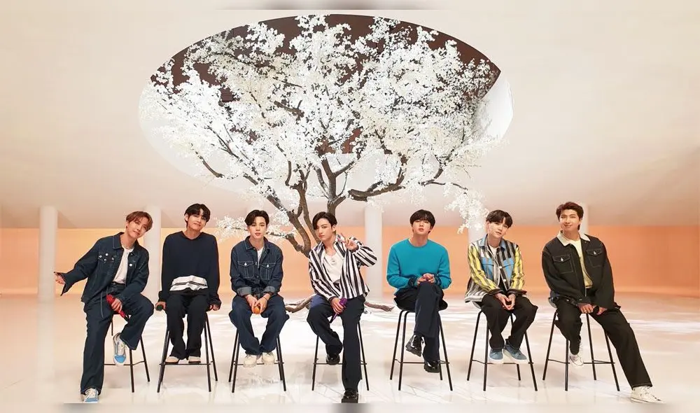 Desliza para ver más fotos de Jungkook de BTS. Créditos: Big Hit