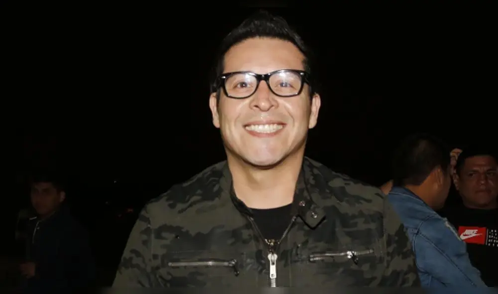 Rosángela Espinoza le pide a Carloncho que la supere y busque otro amor Rosángela Espinoza le pide a Carloncho que la supere y busque otro amor