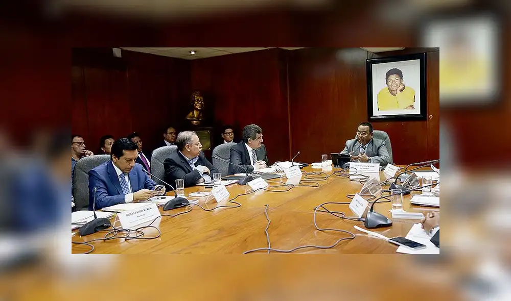 Boicot de FP y el Apra frustra la reforma del Ministerio Público